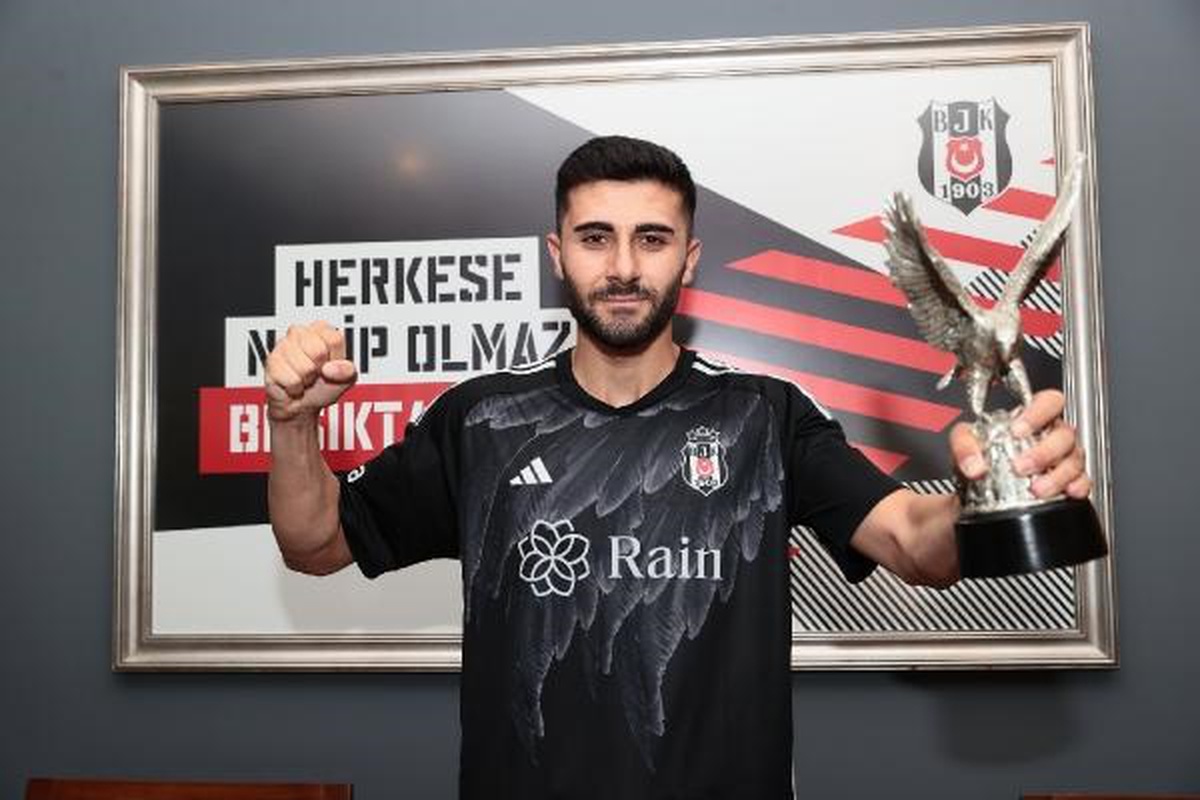 Beşiktaş\'ın Somaspor\'dan transfer ettiği Emrecan Bulut, fabrika işçiliğinden çıkıp peri masalına dönüştü