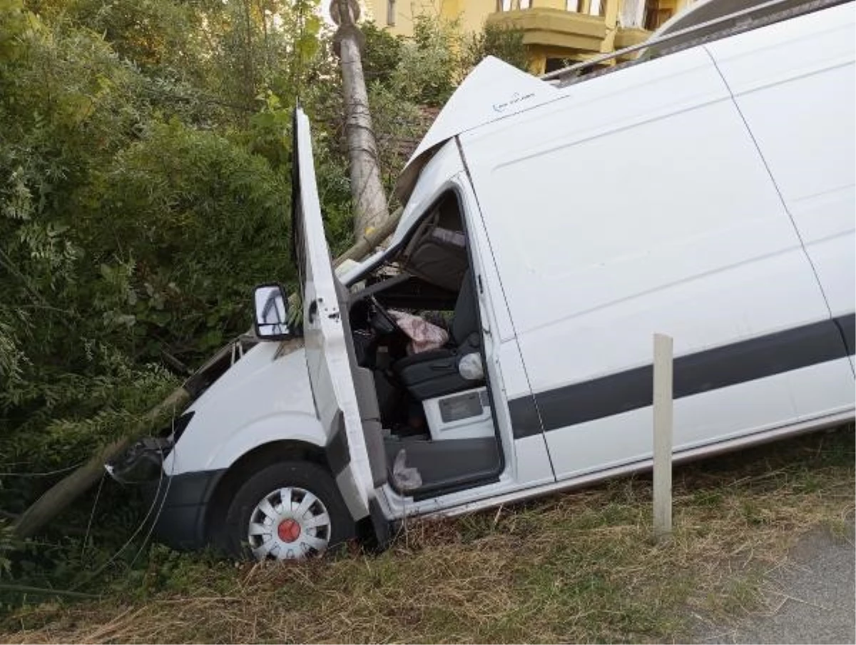 Samsun\'da Canlı Yayın Aracı Kaza Yaptı: 2 Ölü, 1 Yaralı
