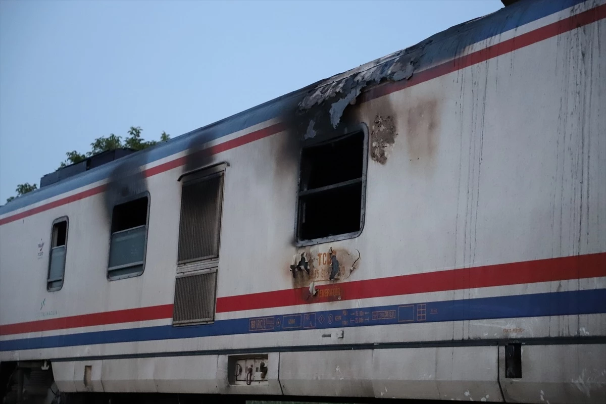 Denizli\'de yolcu treninde çıkan yangın söndürüldü