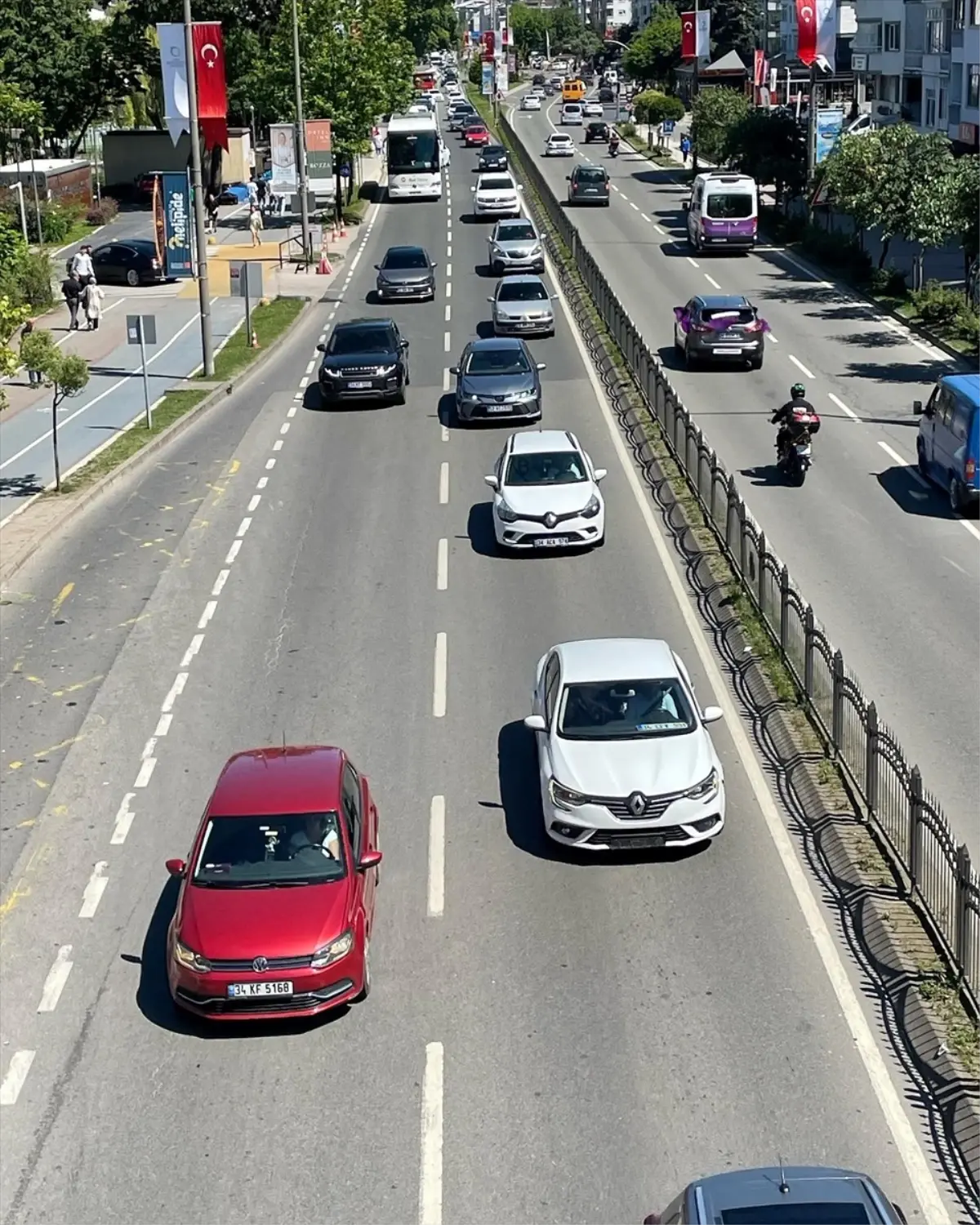 Kurban Bayramı Tatilinde Karadeniz Sahil Yolu\'nda Trafik Yoğunluğu