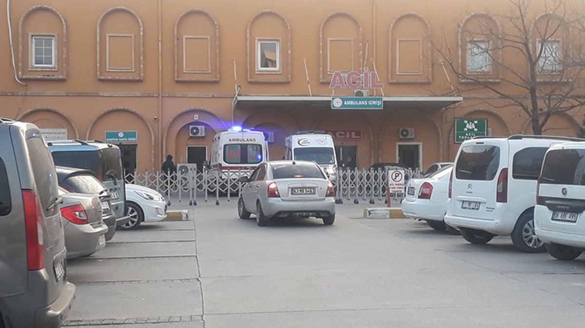 Mardin\'de silahlı kavga: Yaralı hastaneye kendi aracıyla geldi