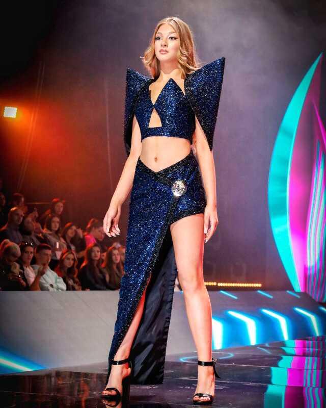 Ünlü modacı Emrullah Köroğlu, Kosova Fashion Week'e damga vurdu Ünlü modacı Emrullah Köroğlu, Kosova Fashion Week'e damga vurdu