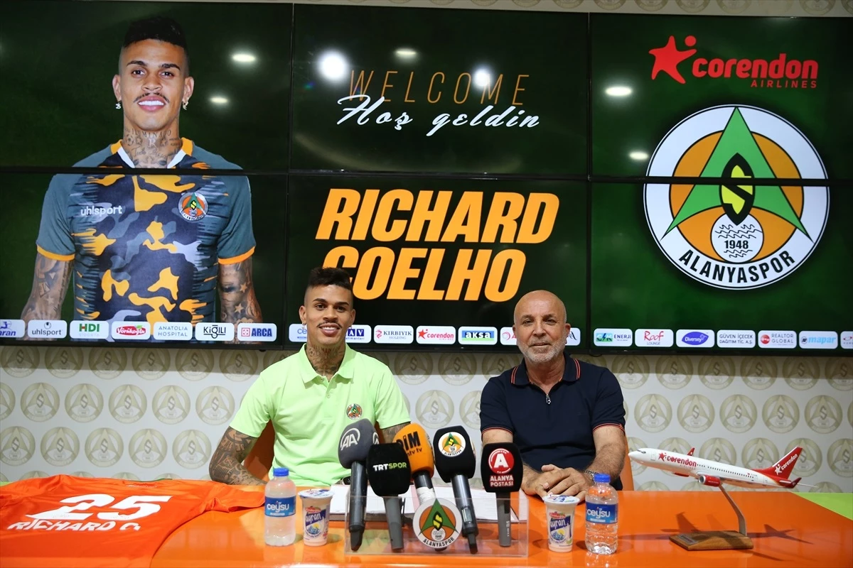 Corendon Alanyaspor, Richard Coelho ile 2 yıllık sözleşme imzaladı