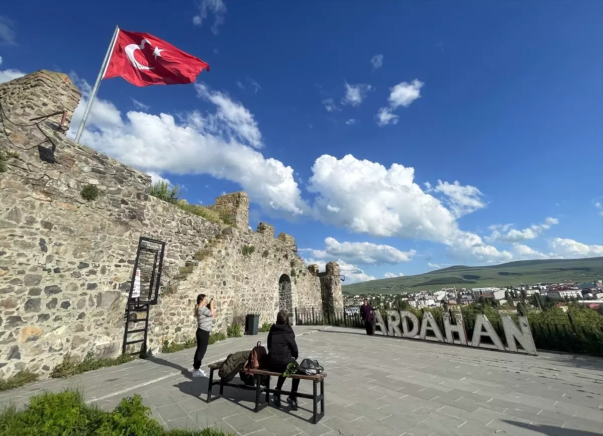 Ardahan Kalesi, Kurban Bayramı\'nda 3 bin 563 ziyaretçiyi ağırladı