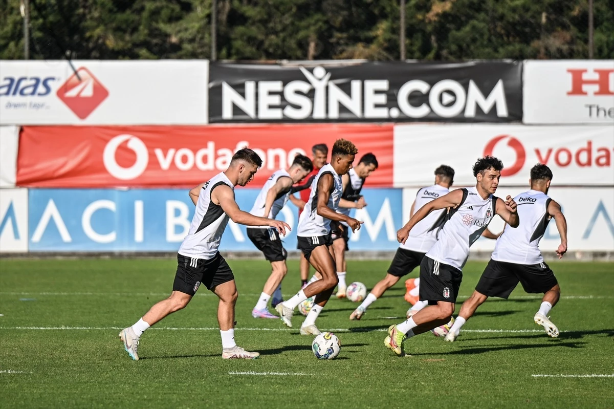 Beşiktaş, yeni sezon hazırlıklarını antrenmanla sürdürdü