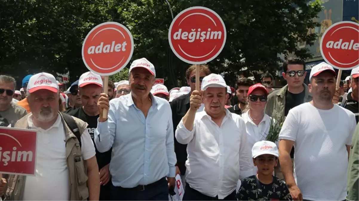 Bolu Belediye Başkanı Tanju Özcan, 'Değişim ve Adalet' Yürüyüşü Başlattı