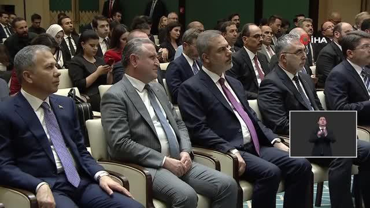 Cumhurbaşkanı Erdoğan: "Enflasyon oranlarının belli olmasıyla birlikte memur ve emeklilerimize verdiğimiz sözleri yerine getireceğiz"
