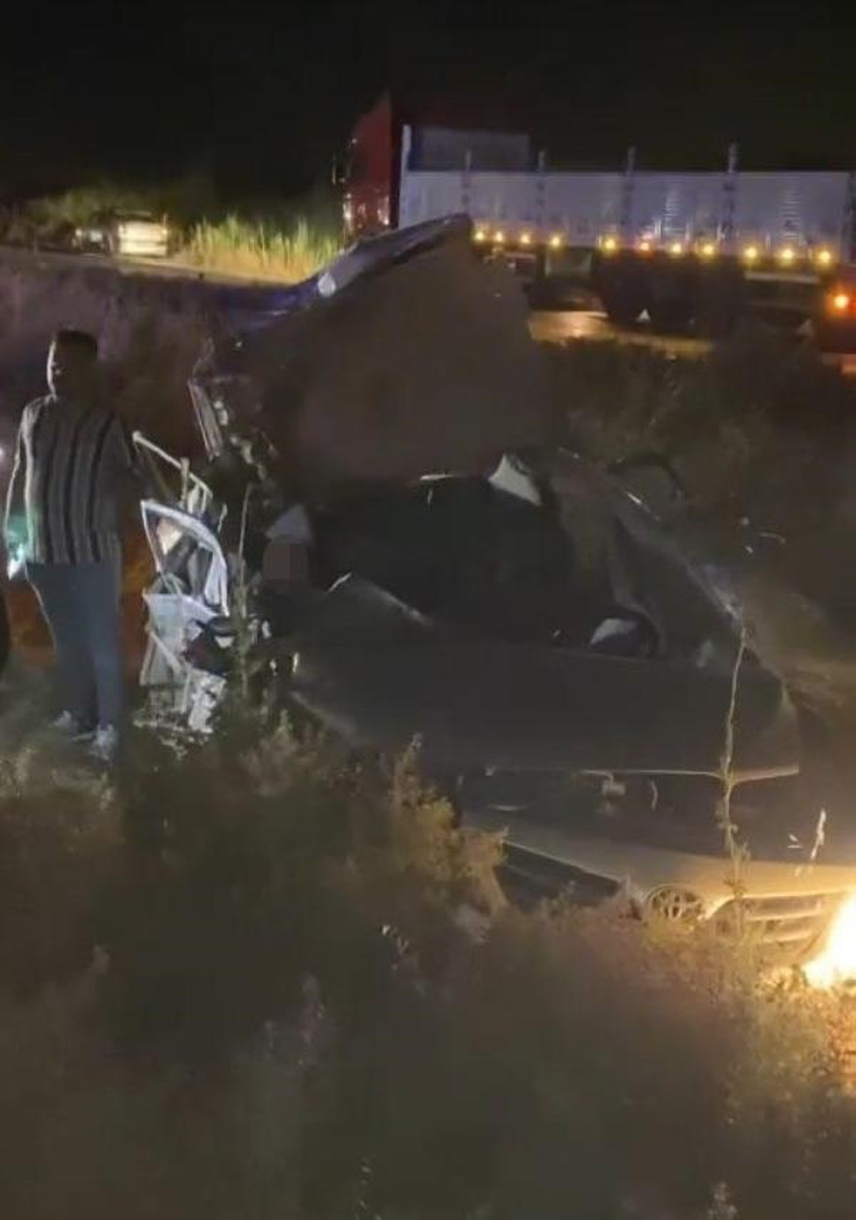 Diyarbakır\'da traktöre arkadan çarpan otomobilde 1 ölü, 3 yaralı