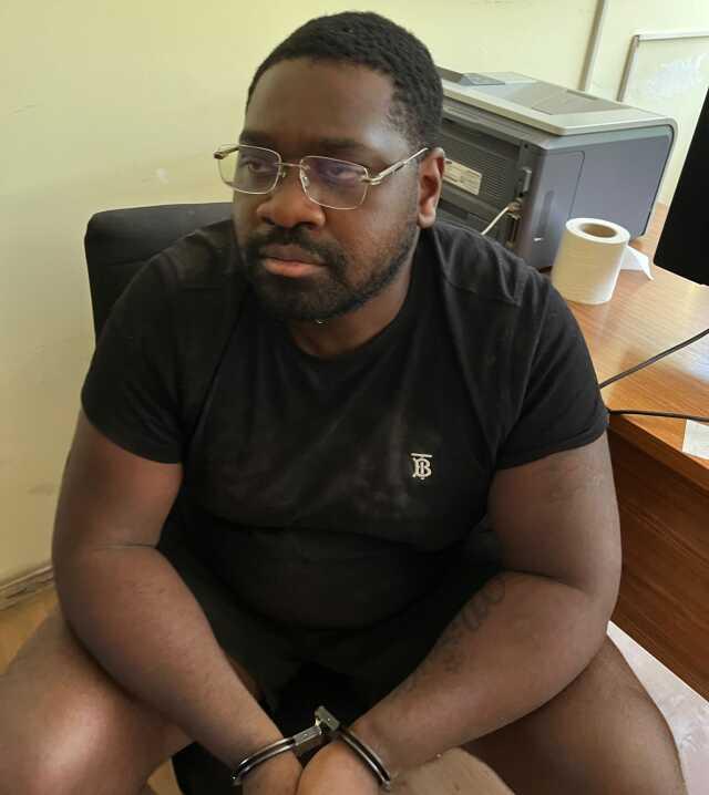 İnterpol tarafından aranan uyuşturucu baronunun sağ kolu 'Kara Mamba' Türkiye'de yakalandı İnterpol tarafından aranan uyuşturucu baronunun sağ kolu 'Kara Mamba' Türkiye'de yakalandı