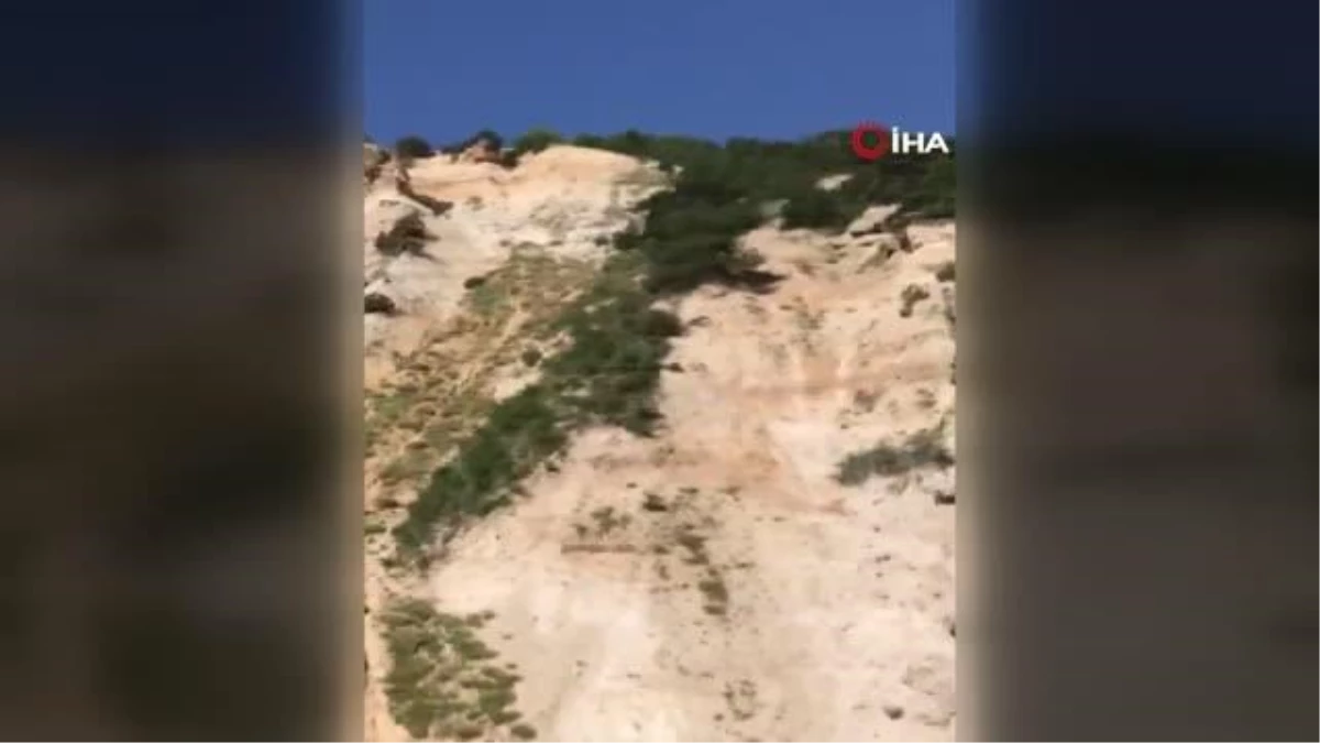 Kayalıklara düşen dağcı askeri helikopterle kurtarıldı