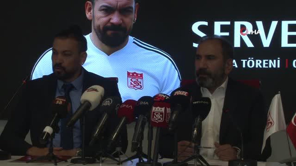 Servet Çetin, Sivasspor\'a imzayı attı
