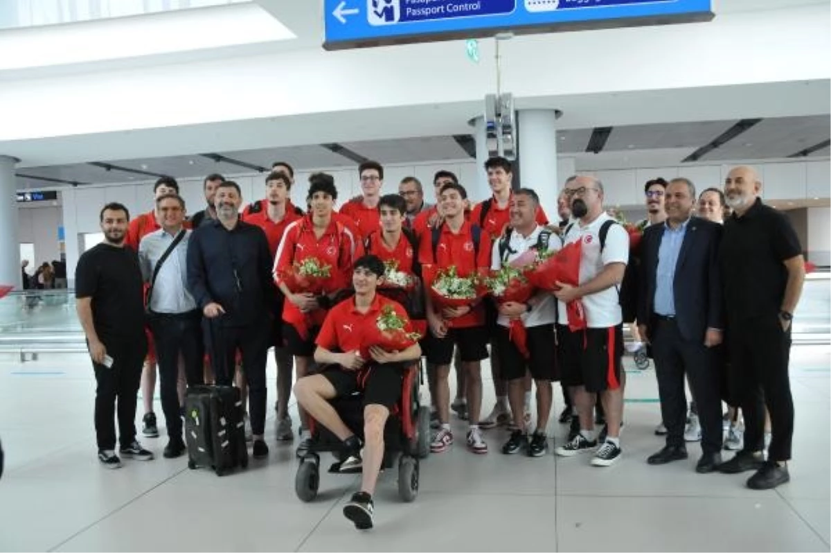 Türkiye U19 Erkek Basketbol Milli Takımı, FIBA U19 Dünya Kupası\'nda ABD\'yi yenerek üçüncü oldu