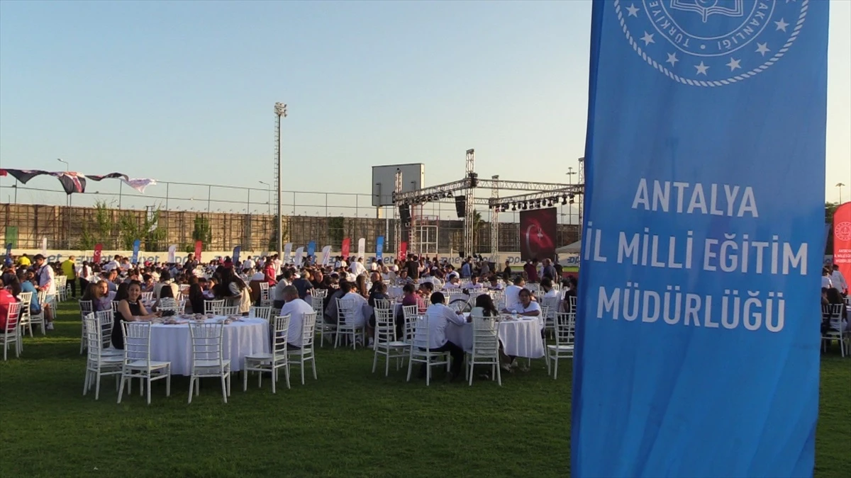 Antalya\'nın Altın Çocukları Programıyla Sporcular Kutlandı