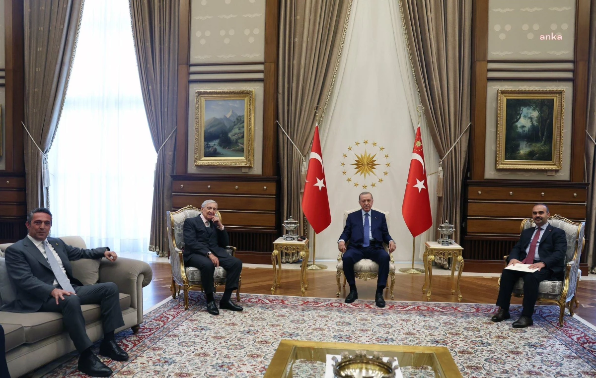 Cumhurbaşkanı Erdoğan, Rahmi Koç ve Ali Koç ile Görüştü