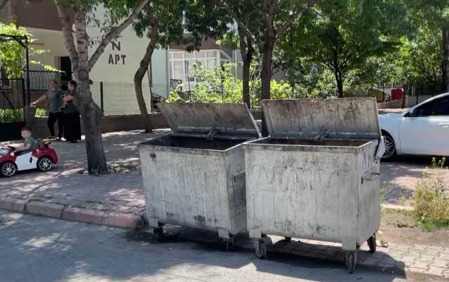 Kayseri'de çöp konteynerinde yeni doğmuş bebek cesedi bulundu Kayseri'de çöp konteynerinde yeni doğmuş bebek cesedi bulundu