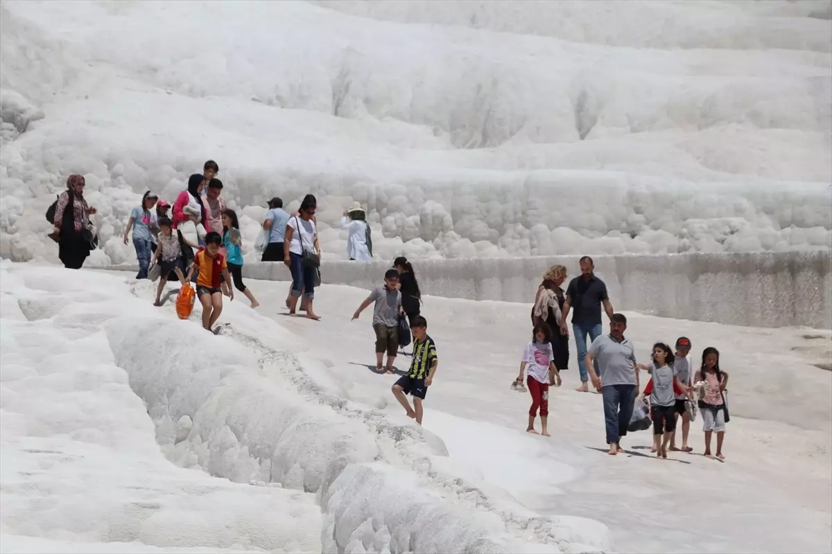 Pamukkale\'ye Ocak-Haziran Aralığında 811 Bin 156 Ziyaretçi