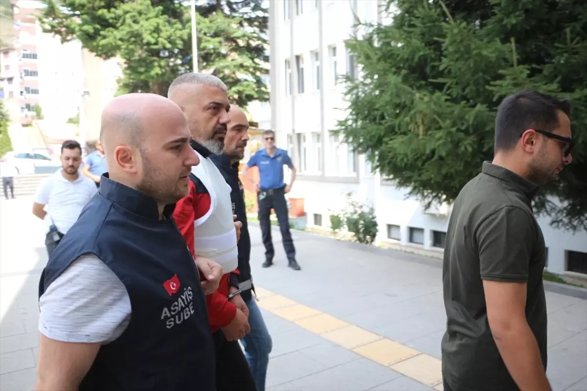 Tokat\'ta cinayet zanlısı polise teslim oldu ve tutuklandı