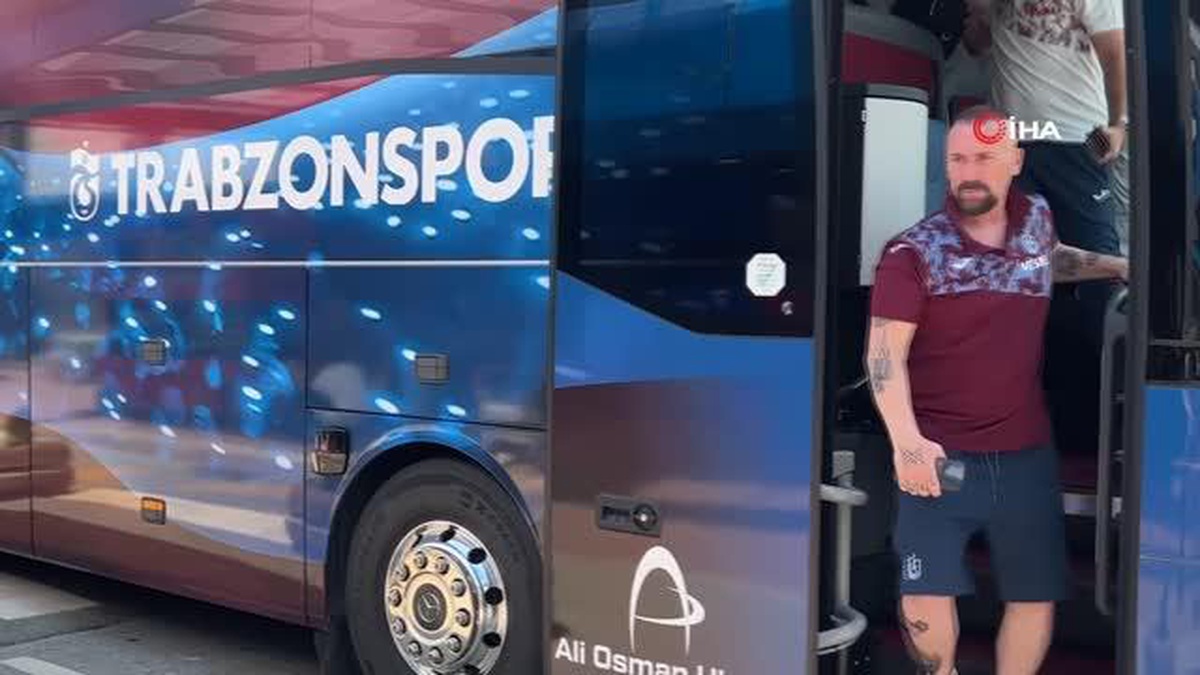 Trabzonspor Slovenya\'ya yeni sezon hazırlıkları için gitti