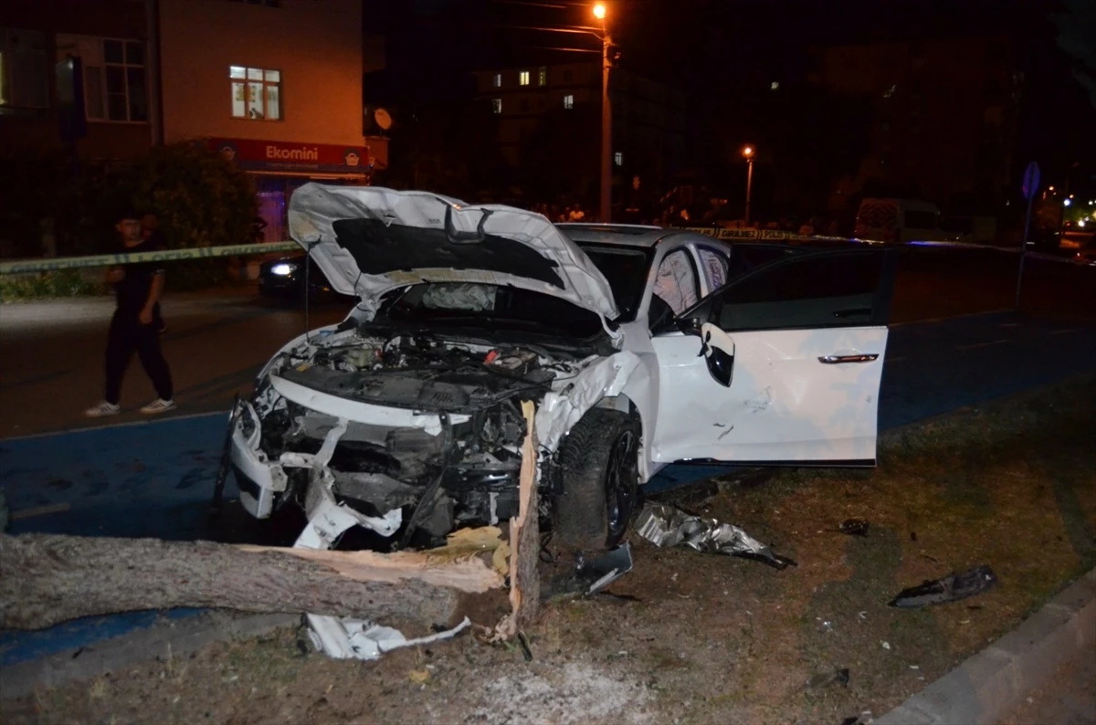 Aksaray\'da trafik kazasında 6 kişi yaralandı