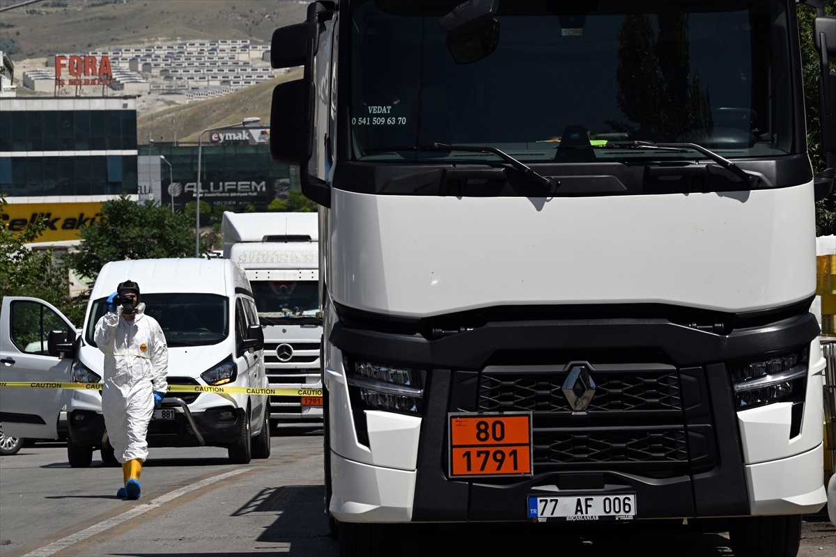 Ankara\'da temizlik ve hijyen ürünleri üreten iş yerinde patlama: 1 yaralı