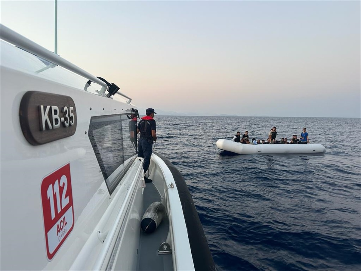 Yunanistan unsurlarınca geri itilen göçmenler Bodrum\'a getirildi