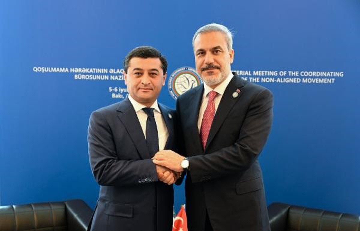 Dışişleri Bakanı Fidan, Bakü\'de mevkidaşlarıyla görüştü