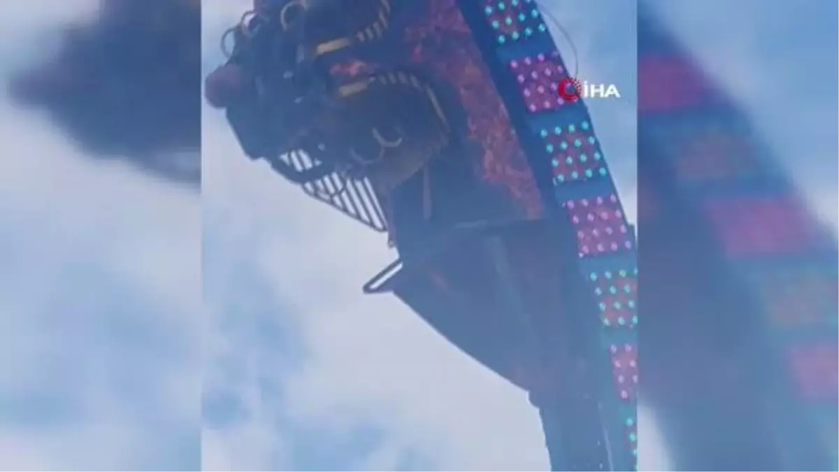 Eğlence treni arızalandı: Saatlerce baş aşağı mahsur kaldılar