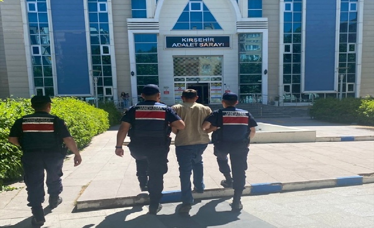Kırşehir\'de Tavuk Hırsızı Tutuklandı