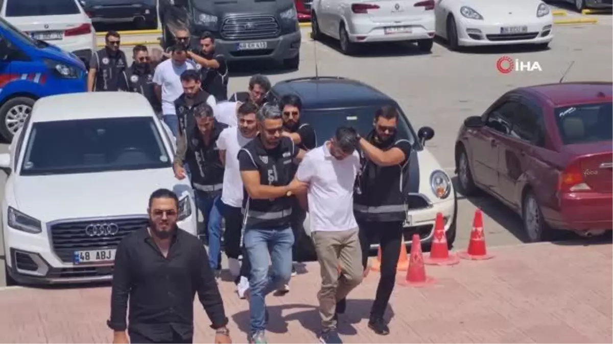 Bodrum\'da eğlence mekanında kavga: 2 müşteri darp edildi, 5 kişi gözaltına alındı