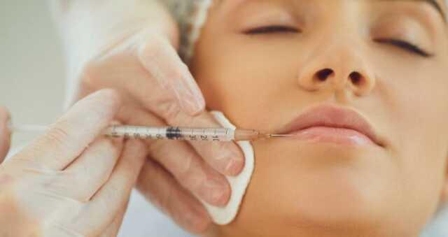 The difference between botox and fillers!