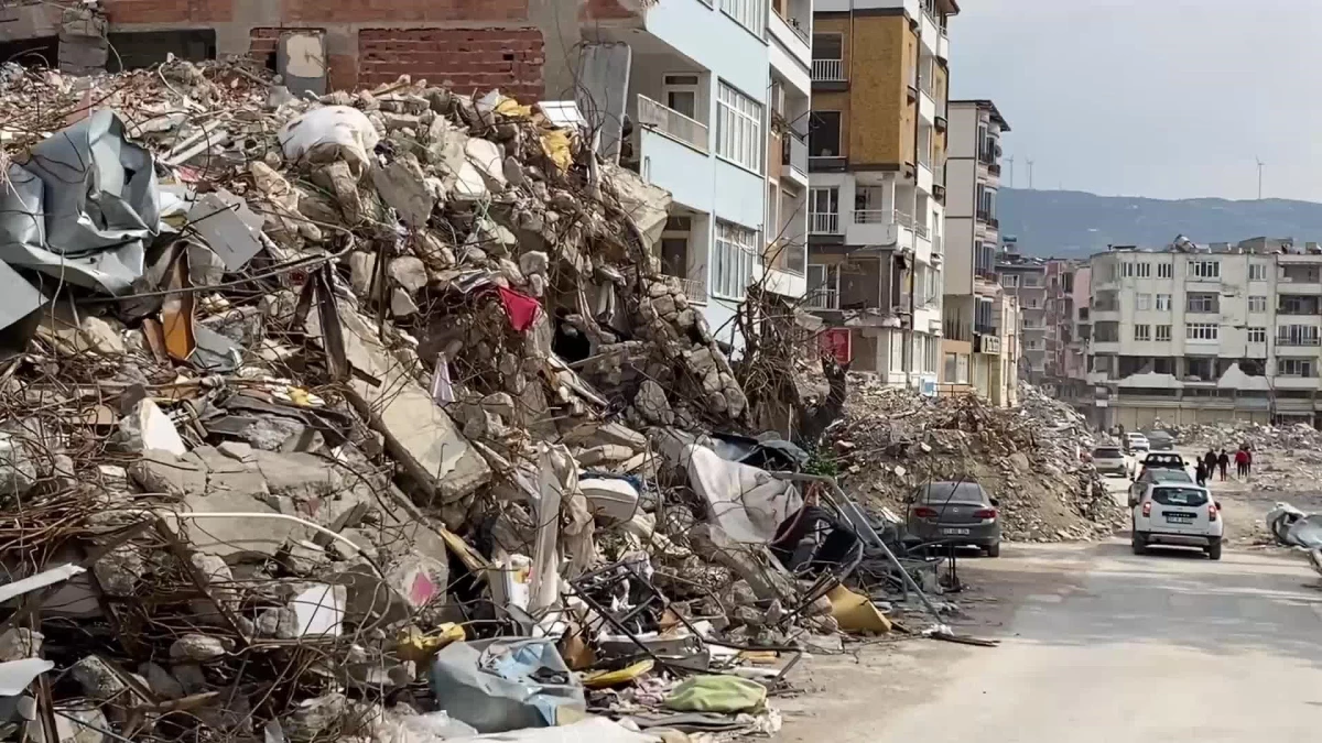 Deprem Bölgesinde Kadınların Sağlık Sorunları Devam Ediyor