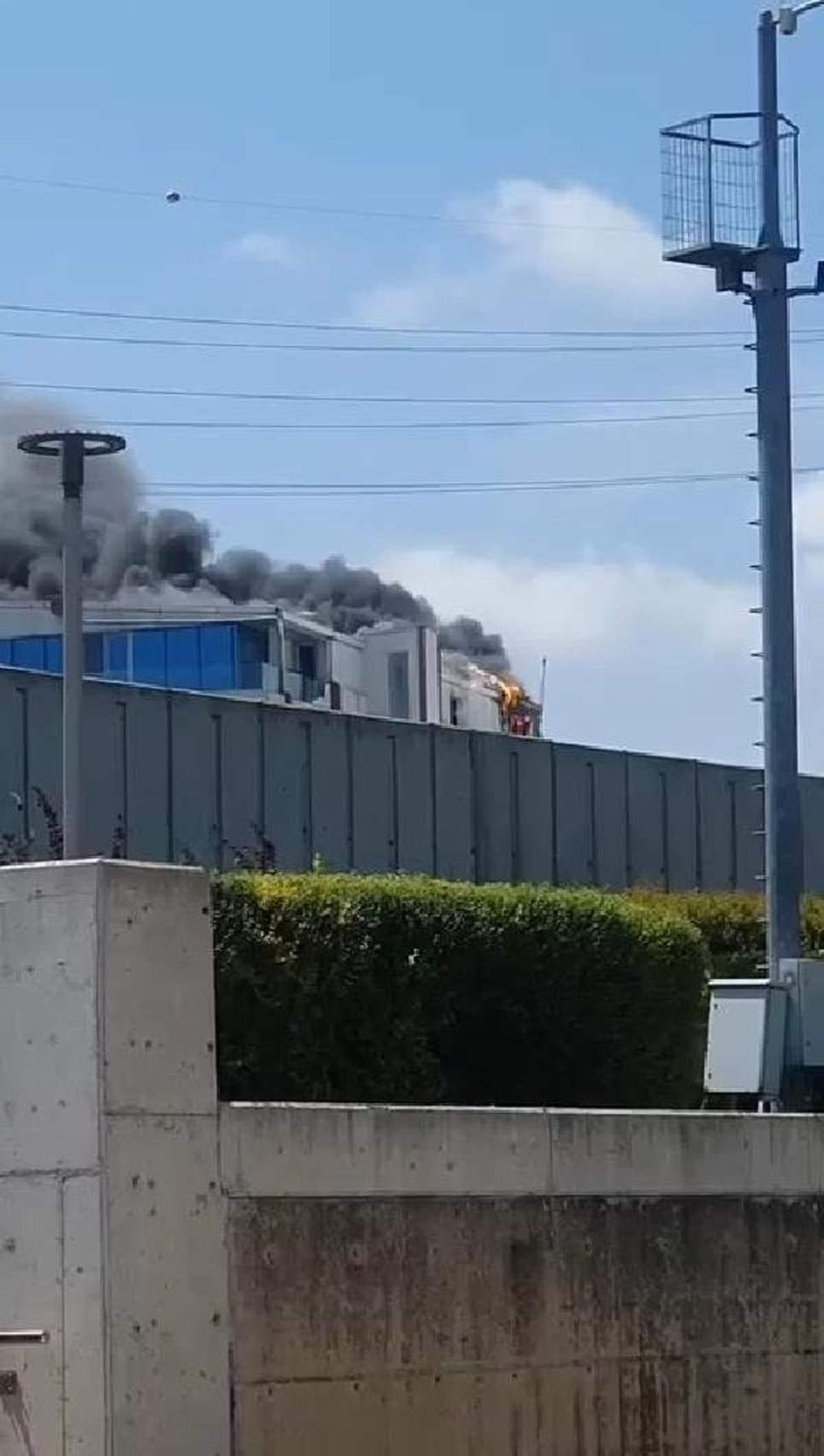 Esenyurt\'ta fabrika yangını-1