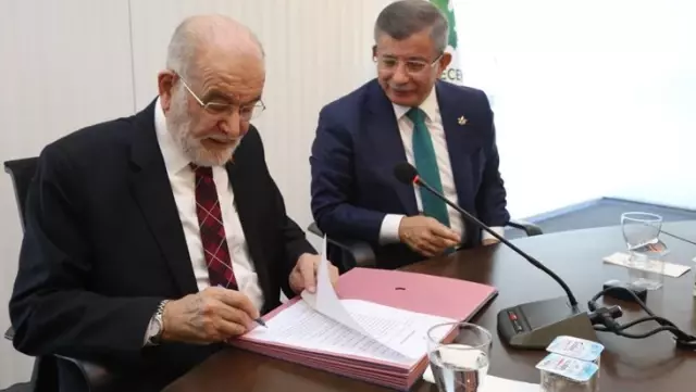 Gelecek Partisi ve Saadet Partisi Meclis'te grup kurma kararı aldı Gelecek Partisi ve Saadet Partisi Meclis'te grup kurma kararı aldı