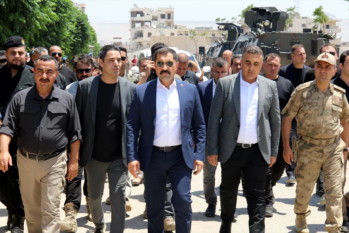 Hatay Valisi Afrin\'i ziyaret etti