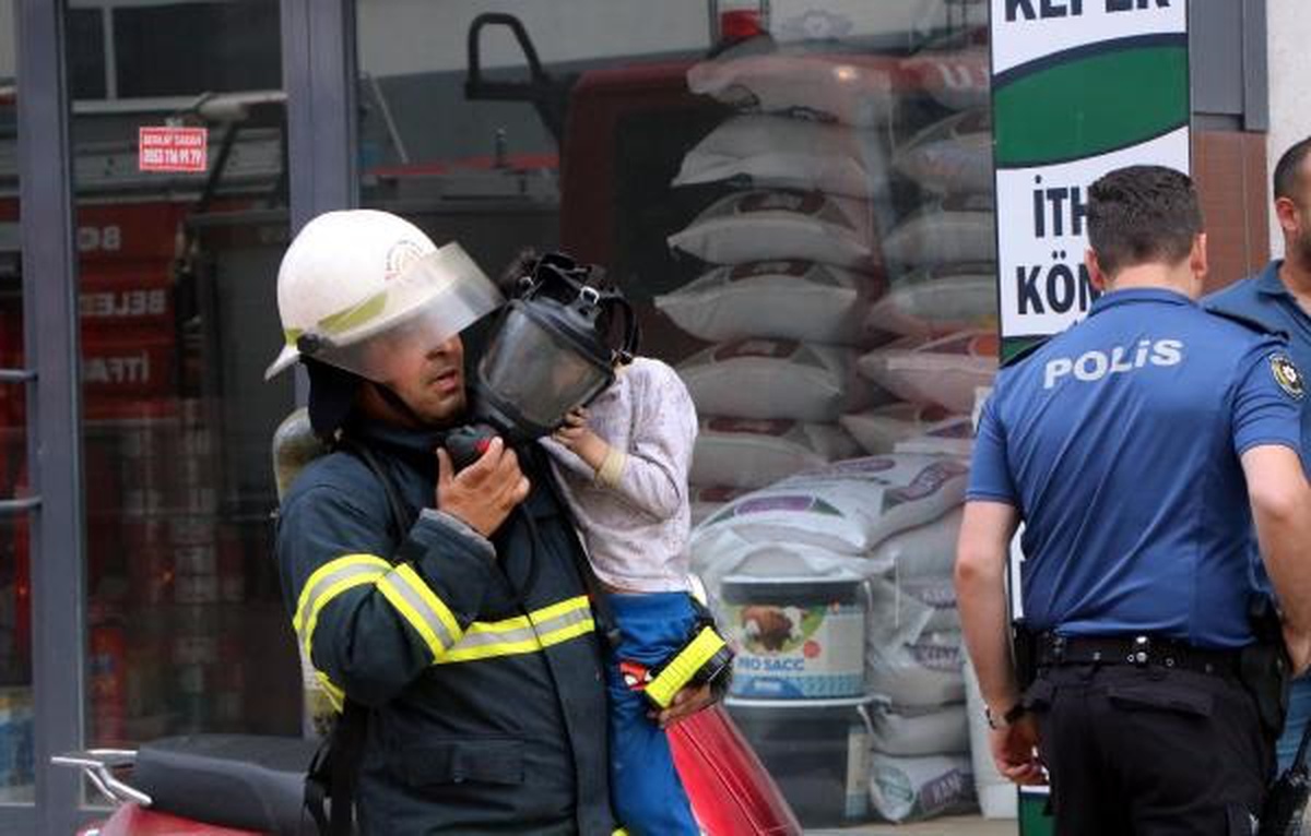 Bolu\'da Elektrik Panosu Patladı, 15 Kişi Dumandan Zehirlendi