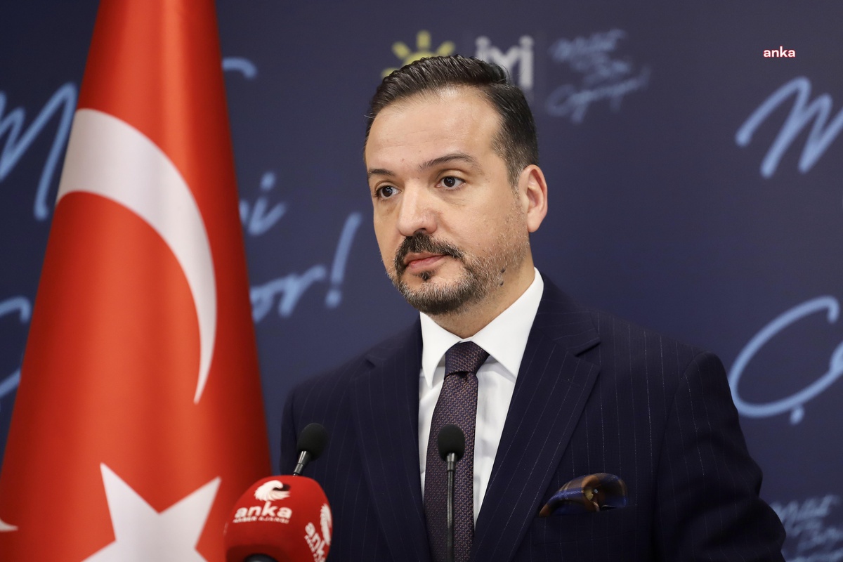 İYİ Parti Sözcüsü Kürşad Zorlu, Memur ve Emekli Maaşlarındaki Zammı Eleştirdi