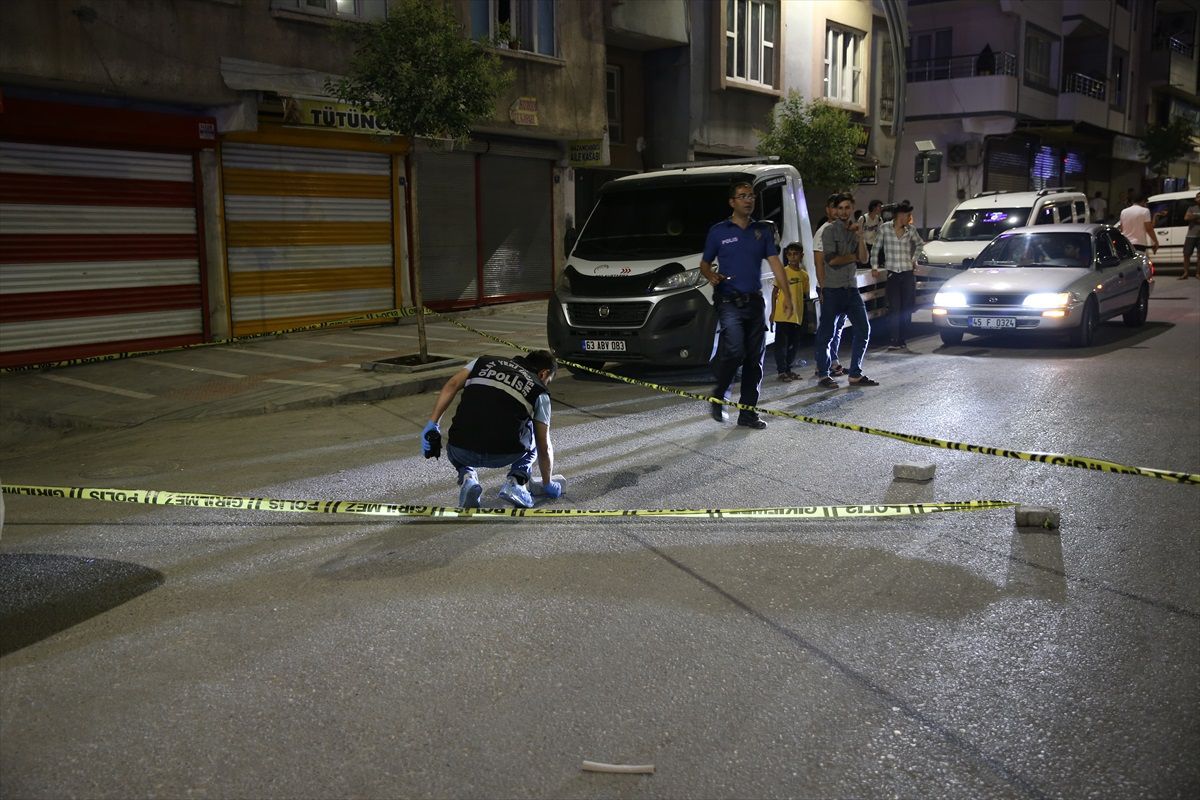 Şanlıurfa\'da akraba kavgasında 3 kişi bıçakla yaralandı