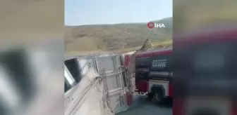 Sebze yüklü kamyon devrildi: 1 yaralı