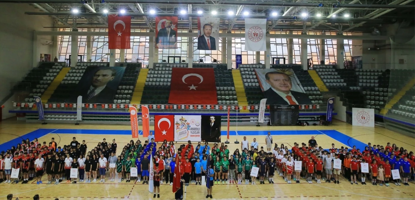 ANALİG Osman Bayraktar Sezonu Hentbol Grup Birinciliği Müsabakaları Muğla\'da Başladı