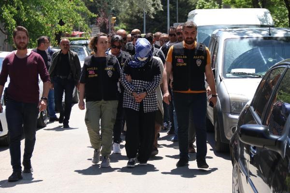 Eskişehir\'de Eşini Öldürdüğünü İtiraf Eden Kadına Ağırlaştırılmış Müebbet Hapis Cezası İstendi