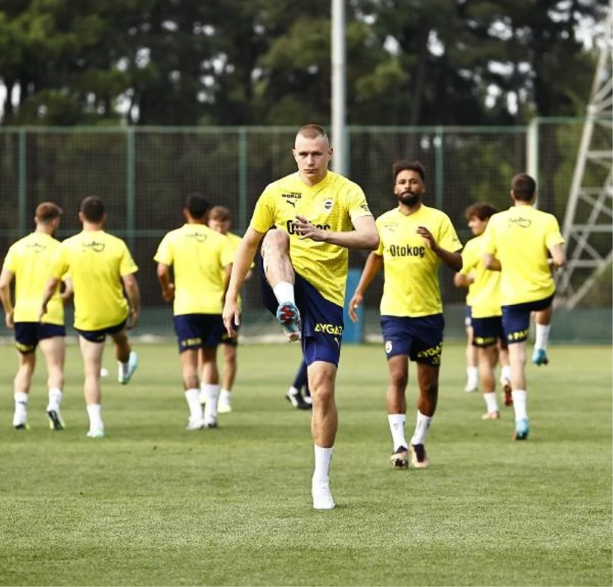 Fenerbahçe, Rusya\'daki turnuva öncesi hazırlıklarını tamamladı