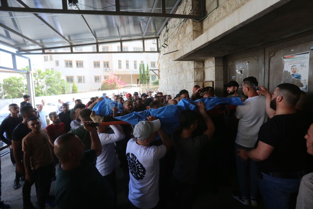 İsrail askerlerinin baskınında 2 Filistinli öldü, 1 Filistinli yaralandı
