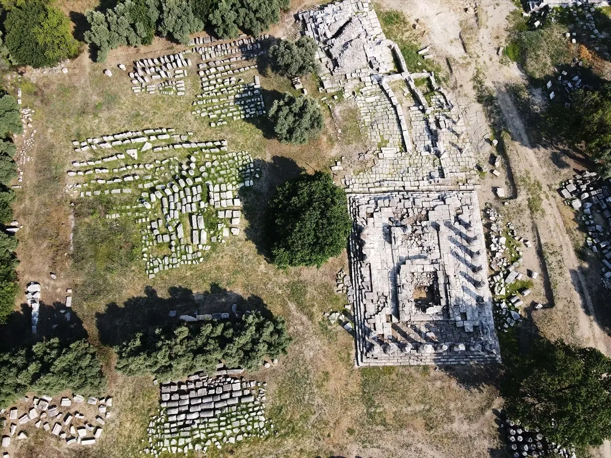 Muğla\'da Lagina Hekate Kutsal Alanı\'nda yapılan kazı çalışmalarında deprem izleri araştırılıyor