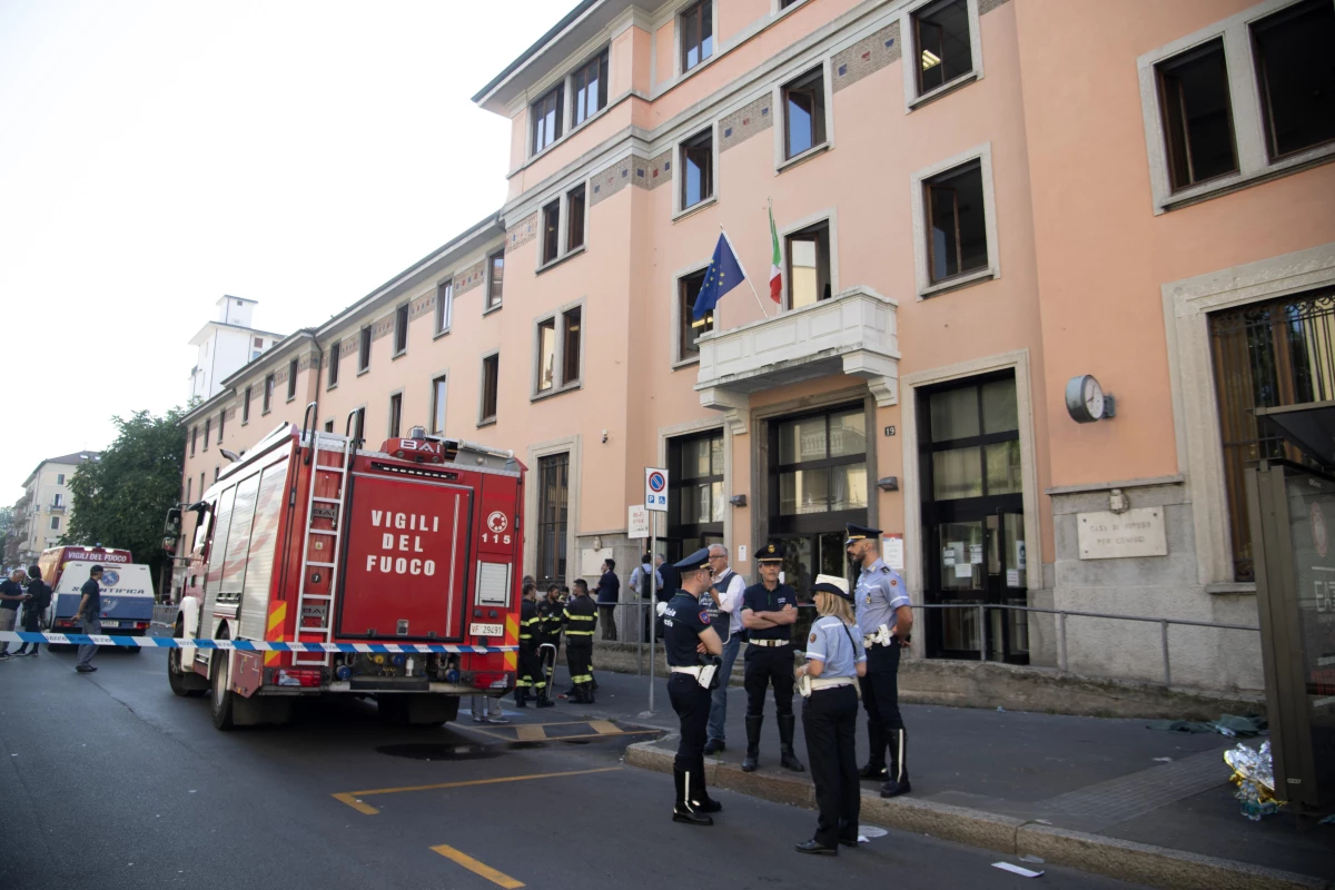 Milano\'da Yaşlı Bakım Evindeki Yangında Altı Kişi Öldü
