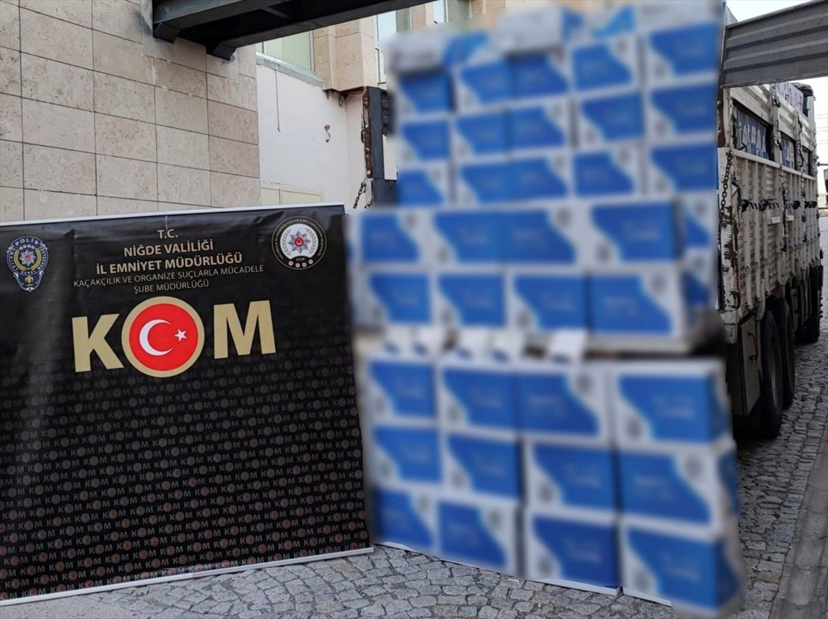 Niğde\'de 6,5 Milyon Boş Makaron Ele Geçirildi