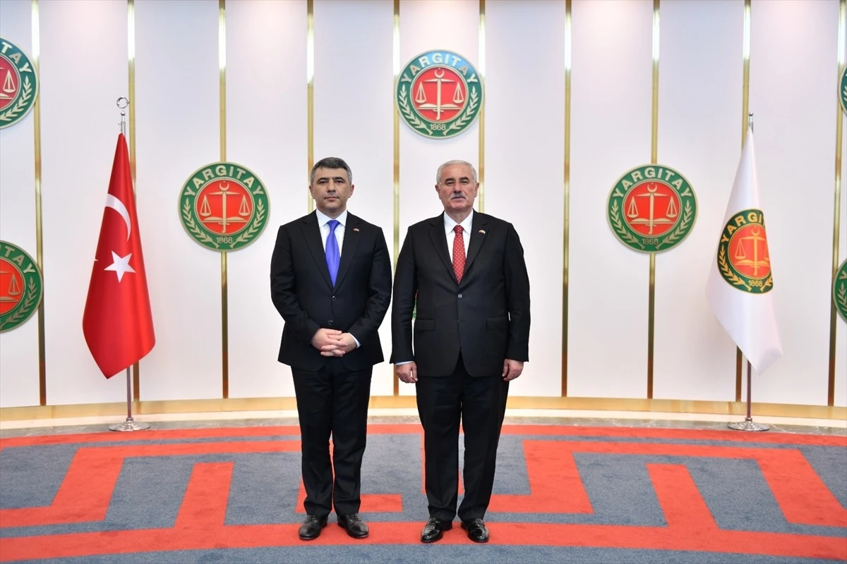Yargıtay Başkanı Mehmet Akarca, Azerbaycan Yüksek Mahkeme Başkanı Inam Karimov ile görüştü