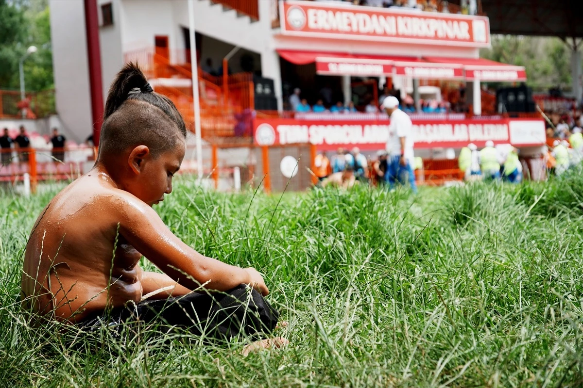 Edirneli 9 yaşındaki Erman Kısaç, gelecek yıl er meydanında güreşmeyi bekliyor