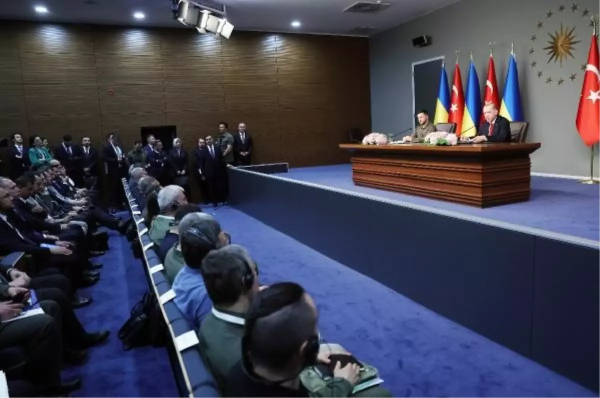Cumhurbaşkanı Erdoğan, Ukrayna Devlet Başkanı Zelenski\'yle ortak basın açıklaması yaptı
