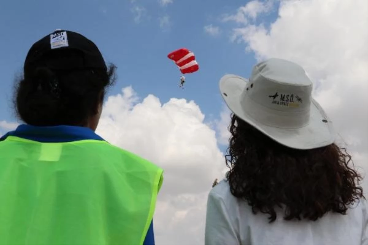 Sivrihisar\'da Skydiving Fest-Paraşüt Günleri Düzenlendi