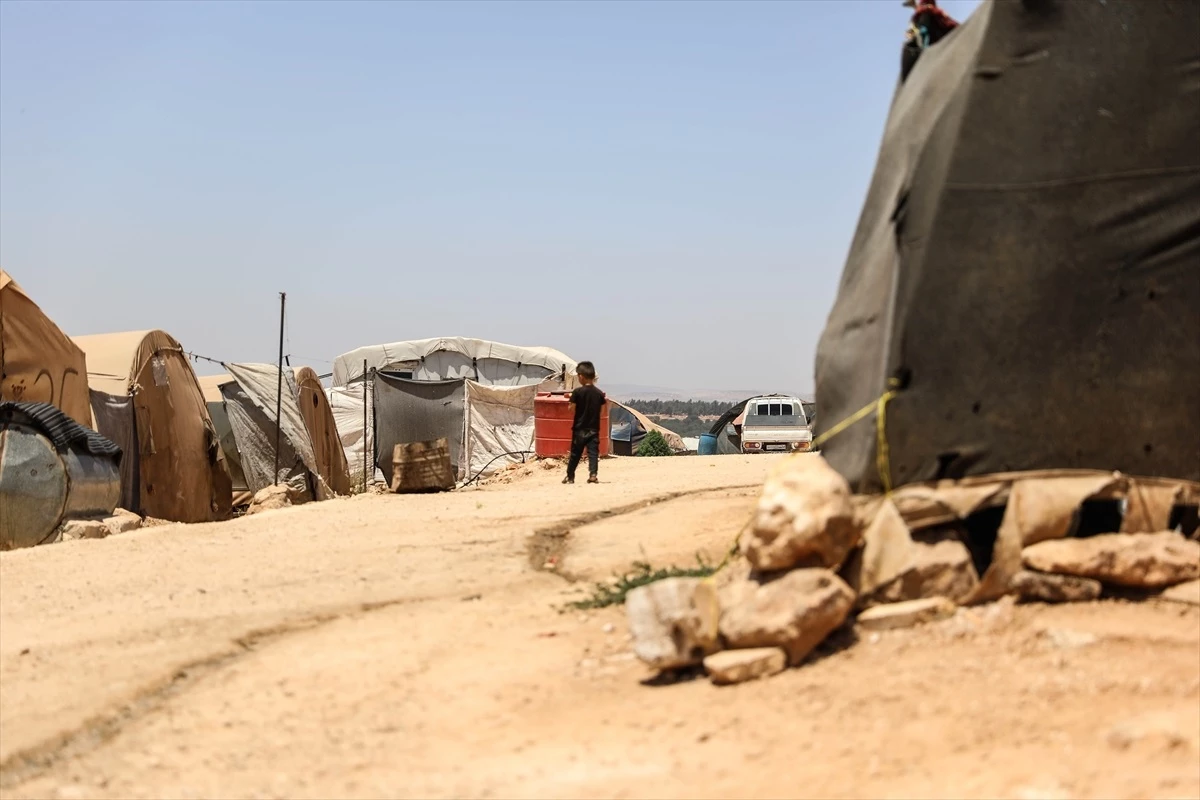 İdlib\'deki kamplar için yardımların sürmesi isteniyor